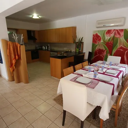 Helene Villa Protaras