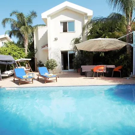 Helene Villa Protaras