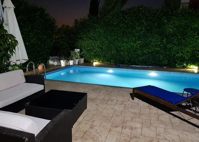 Helene 普罗塔拉斯